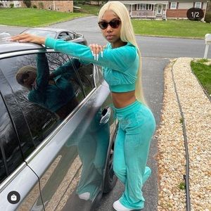 fine girl velour sweatsuit